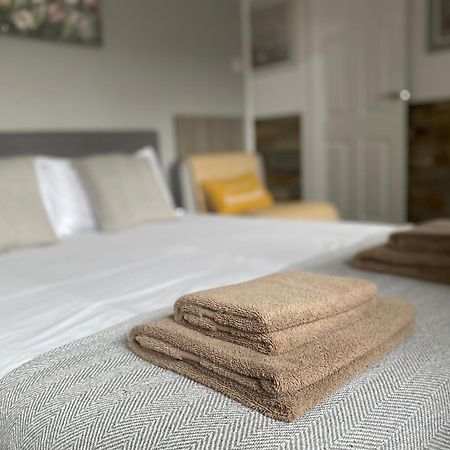 Cristina Modern Hotel Horley Luaran gambar