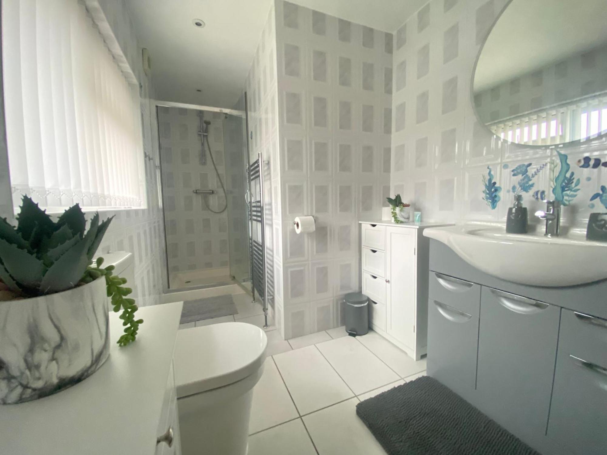 Cristina Modern Hotel Horley Luaran gambar